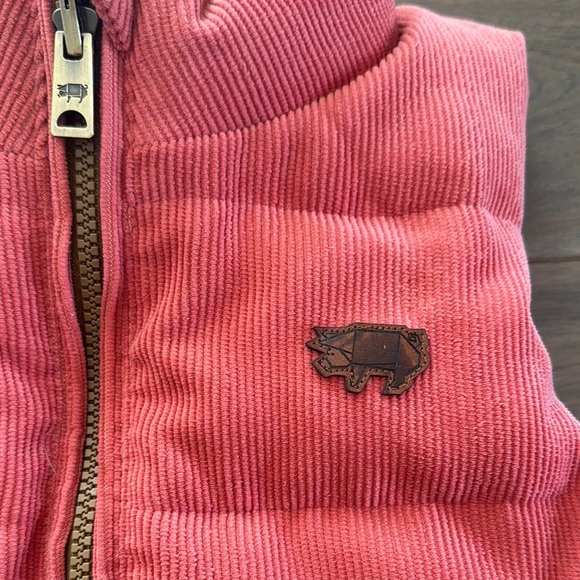 TÖASTIE
Reversible Vest | Pink - Picture 5 of 10